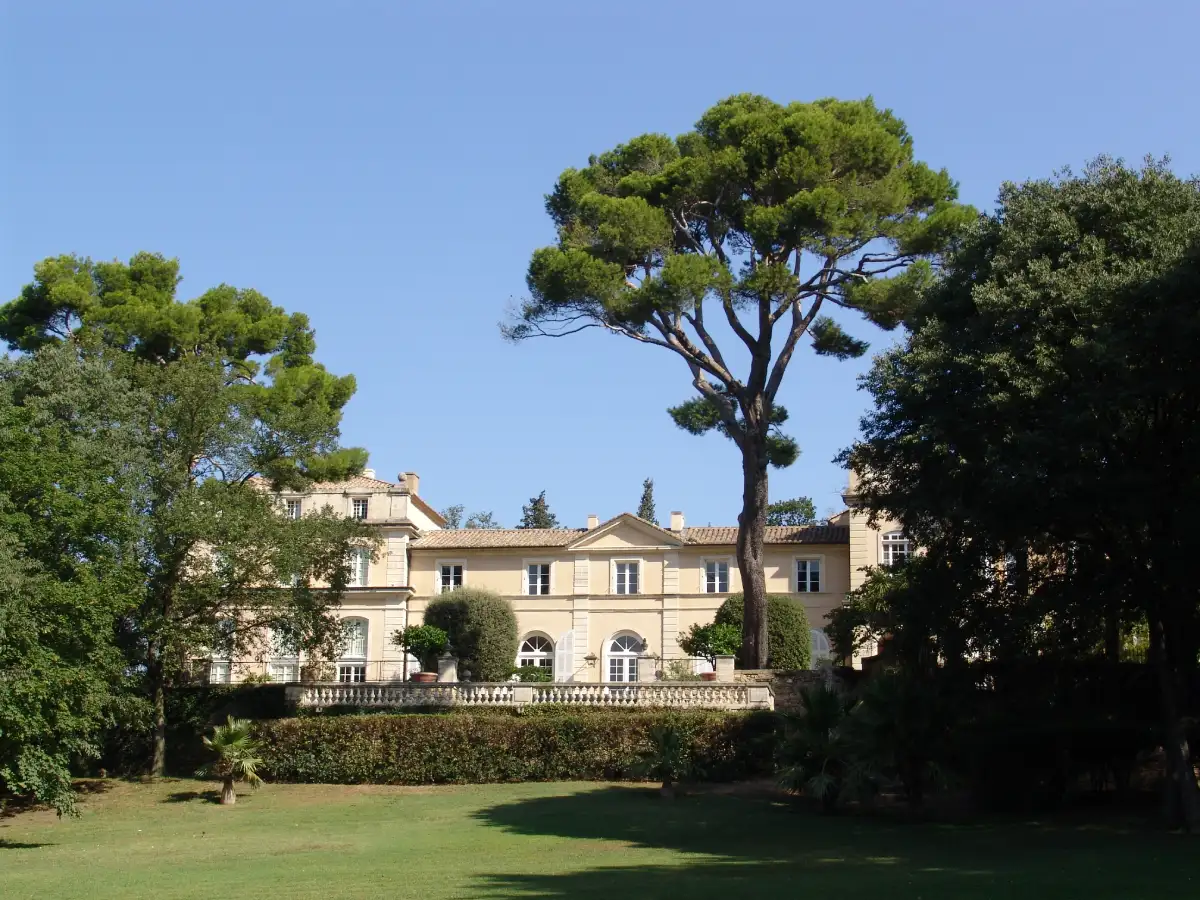 Castle La Nerthe Domaine Richard Wine tours chateauneuf du pape